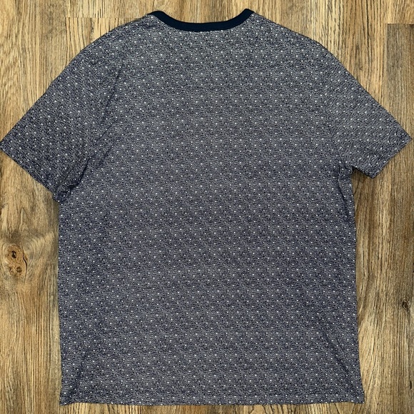 Medium Express t-shirt - Picture 3 of 3